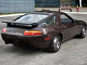 Porsche 928 S4, 2.HD, Erst-  Sonderlack Espresso, org. 58k km Bild 5