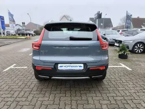 Volvo XC40 T3 Benzin Aut. Inscription AHK/Navi/Kamera Bild 4