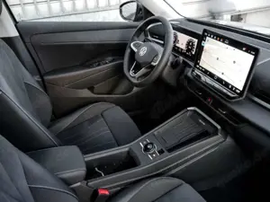 Volkswagen T-Roc Style 1.5 l eTSI (150 PS) 7-Gang-DSG PANO Bild 3