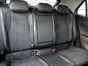 Volkswagen T-Roc Style 1.5 l eTSI (150 PS) 7-Gang-DSG PANO Bild 4