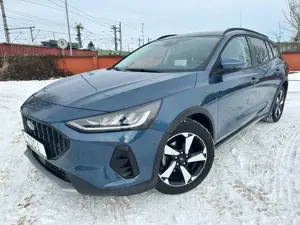 Ford Focus Active X Leder, Pano, ACC etc.