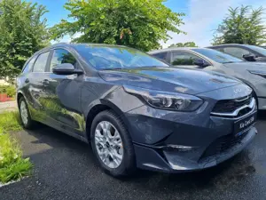 Kia Ceed SW / cee'd SW 1.5 Ultimate Sitz-Lenkradheiz. Navi PDC Kamera