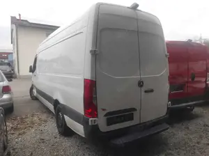 Mercedes-Benz Sprinter 311/314/316 CDI RWD L3 / L4 (907.635/637) Bild 4