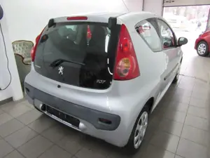 Peugeot 107 Bild 4