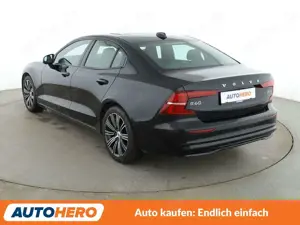Volvo S60 2.0 B5 Mild-Hybrid Ultimate Dark AWD Aut*LED*TEMPO Bild 4
