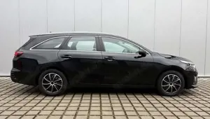 Kia Ceed SW / cee'd SW Hybrid MEMORY AHK 4xSHZ LED Bild 4