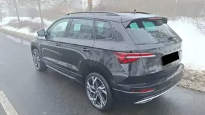 Skoda Karoq 1,5 TSI Sportline Matrix Beam Pano Bild 3