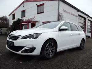 Peugeot 308 SW Allure NAVI PANO SHZ KAMERA ALU PDC