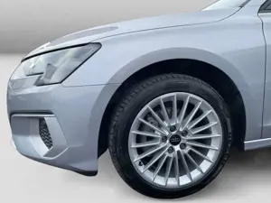 Audi A3 35TFSI advanced Einparkh LED SHZ Bild 5