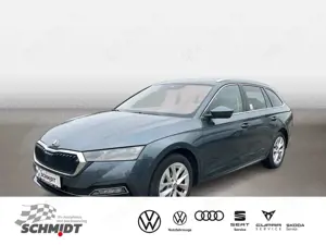 Skoda Octavia Combi 2.0 TDI Style AHK MATRIX FSH