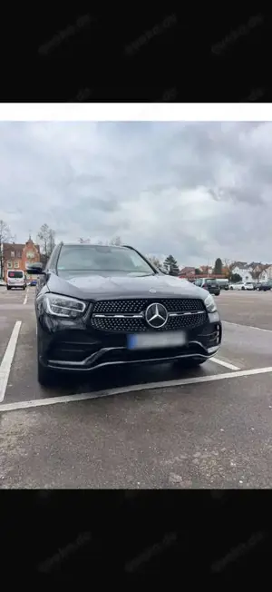 Mercedes-Benz GLC 300 GLC e 4Matic 9G-TRONIC AMG Line Plus