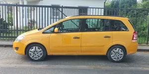 Opel Zafira Price für 2 Autos-Opel Zafira 2013+Opel Astra 2012 Bild 4
