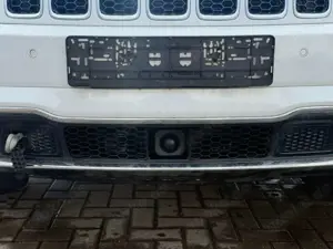 Jeep Grand Cherokee 3.0 CRD Overland MOTORSCHADEN Bild 3