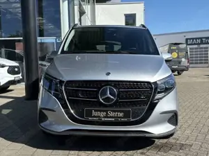 Mercedes-Benz V 220 d STYLE Lang AHK+2 x el. SCHIEBETÜR+SHZG Bild 5