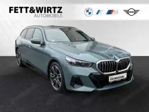 BMW i5 eDrive40 M Sport|Pano|Autobahnassistent|BW