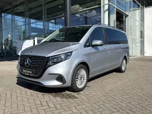 Mercedes-Benz V 220 d STYLE Lang AHK+2 x el. SCHIEBETÜR+SHZG Bild 4