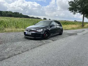 Volkswagen Golf GTI Performance BlueMotion Technology DSG