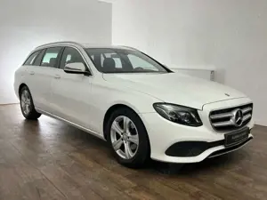 Mercedes-Benz E 200 d / 11.756€ NETTO/ 2.HAND/  LED /WIDE Bild 3