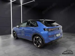 Volkswagen T-Roc R-Line 1.5 eTSI Navi EasyOpen BlackStyle LED Bild 4