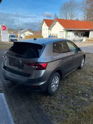 Skoda Fabia 130 Jahre DSG WP RFK ALU GRA NAVIAPP 5J. GAR Bild 5