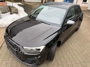 Audi A1 Sportback 40 TFSI S line, S line 2x, VOLL!!