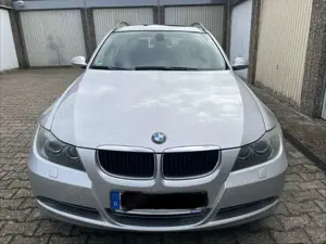 BMW 320 320i