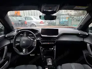 Peugeot e-2008 GT mit Grip-Control-Paket , Allwettereifen,Ladekabel Complete Care Plus Paket incl. W Bild 5