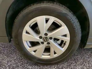 Volkswagen Taigo Life 1.0 TSI *LED*PDC*SHZ*LANE* Bild 5