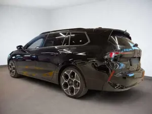 Opel Astra ST Ultimate *ALCANTARA*HEAD UP*PANORAMA*AHK*LHZ* Bild 4