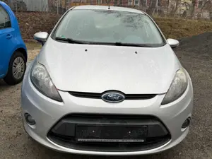 Ford Fiesta Wenig Kilometer