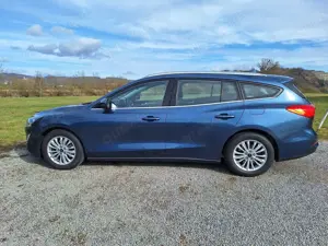 Ford Focus Turnier 1.0 EcoBoost Start-Stopp-System Aut. TITAN