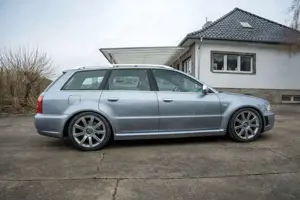 Audi RS4 Bild 3