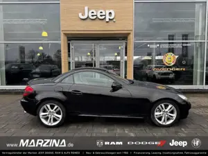 Mercedes-Benz SLK 300 Sportpaket Navi Leder Bi-Xenon Klimaautom Scheckhe