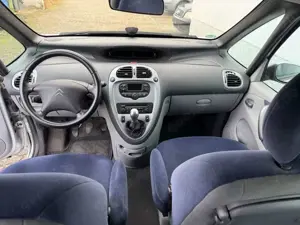 Citroen Xsara Picasso Bild 2