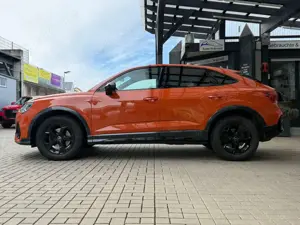 Audi Q3 Sportback Aut. S line 35 TDI, AHK, Pano, ACC, LED Bild 3