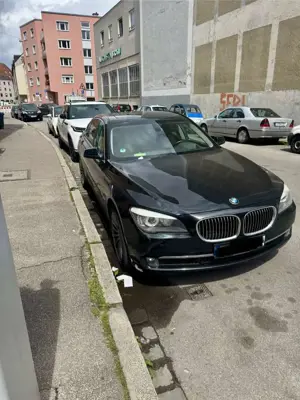 BMW 730