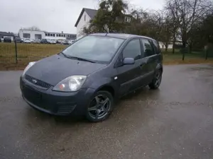 Ford Fiesta Connection 1-Hand Tüv-Au NEU 5-Türig Klima