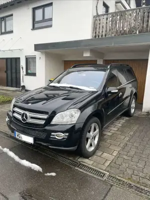 Mercedes-Benz GL 500 GL 500 4Matic V8 VOLL 8-fach Kamera AHK 3,5t