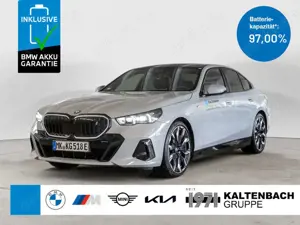 BMW i5 eDrive 40 M-Sport Pro PANO AHK HUD 360°