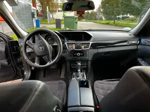 Mercedes-Benz E 220 E 220 CDI BlueEfficiency (212.202)