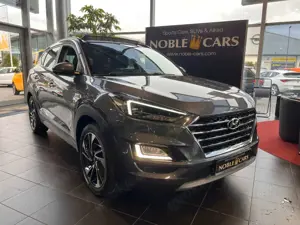 Hyundai TUCSON Premium 4WD PANO LED NAVI