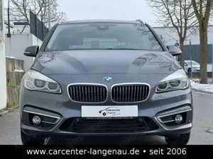 BMW 220 220 d Active Tourer xDrive Luxury Line Bild 2