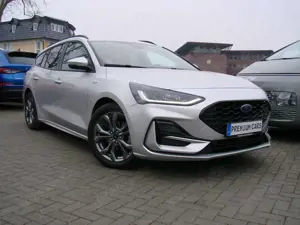 Ford Focus 1.5L TDCi ST-Line X ACC LED AHK HUD Bliss
