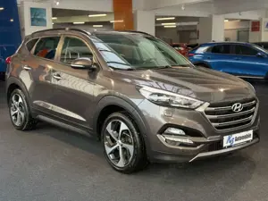 Hyundai TUCSON Premium 4WD*PANO*XENON*LEDER*KAMERA*SITZH