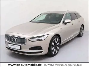 Volvo V90 Kombi 2.0 Ultra Bright Recharge Plug-In Hybrid AWD