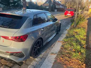 Audi RS3 RS3 TFSI Limousine quattro S tronic Bild 2