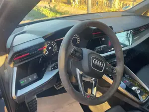 Audi RS3 RS3 TFSI Limousine quattro S tronic Bild 4