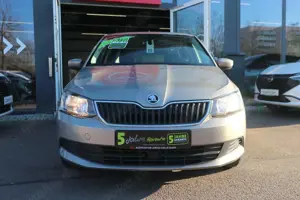 Skoda Fabia 1.0 MPI Clever Klima PDC Allwetter TÜV neu Bild 3