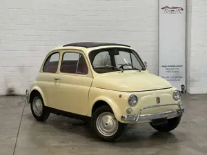 Fiat 500 Lusso mit Faltdach
