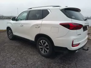 SsangYong Rexton Rexton 2.2 e-XDi 220 4WDAut. Quartz Bild 4